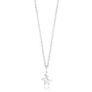 Joma Jewellery MEET ME UNDER THE MISTLETOE - silver and pearl charm on a silver necklace - Gifteasy Online
