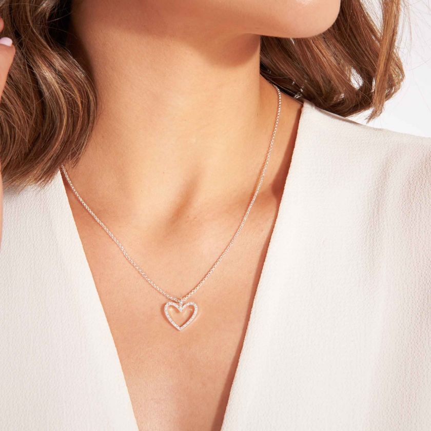 Joma Jewellery Evie Heart Necklace Gifteasy Online