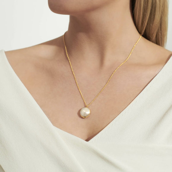 Joma Jewellery Summer Solstice Coin Pearl Gold Necklace